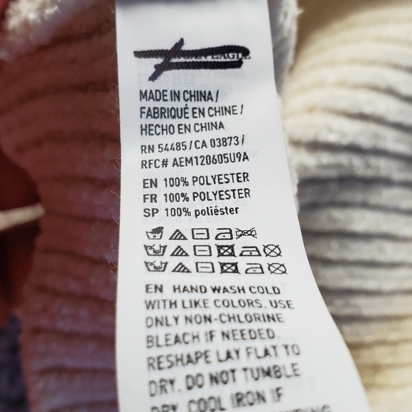 American Eagle Winter Beanie / Hat Womens - NEW - Picture 5 of 6